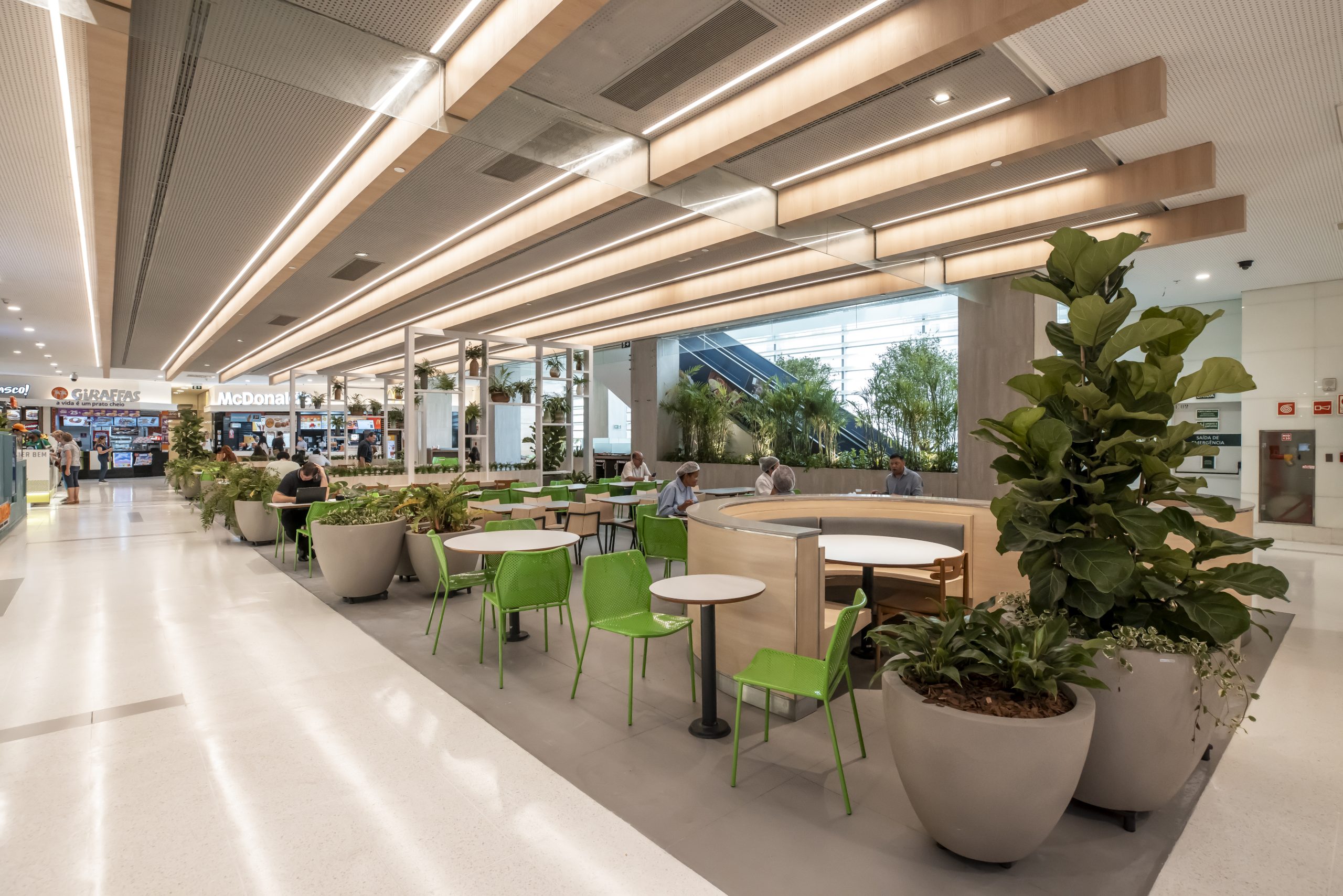 Revitalização Praça de Alimentação