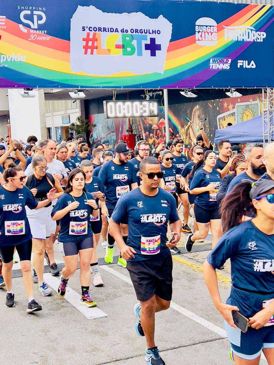 A PRIMEIRA CORRIDA OFICIAL DO ORGULHO LGBT+ EM SHOPPING CENTERS NO BRASIL É NO SP MARKET!