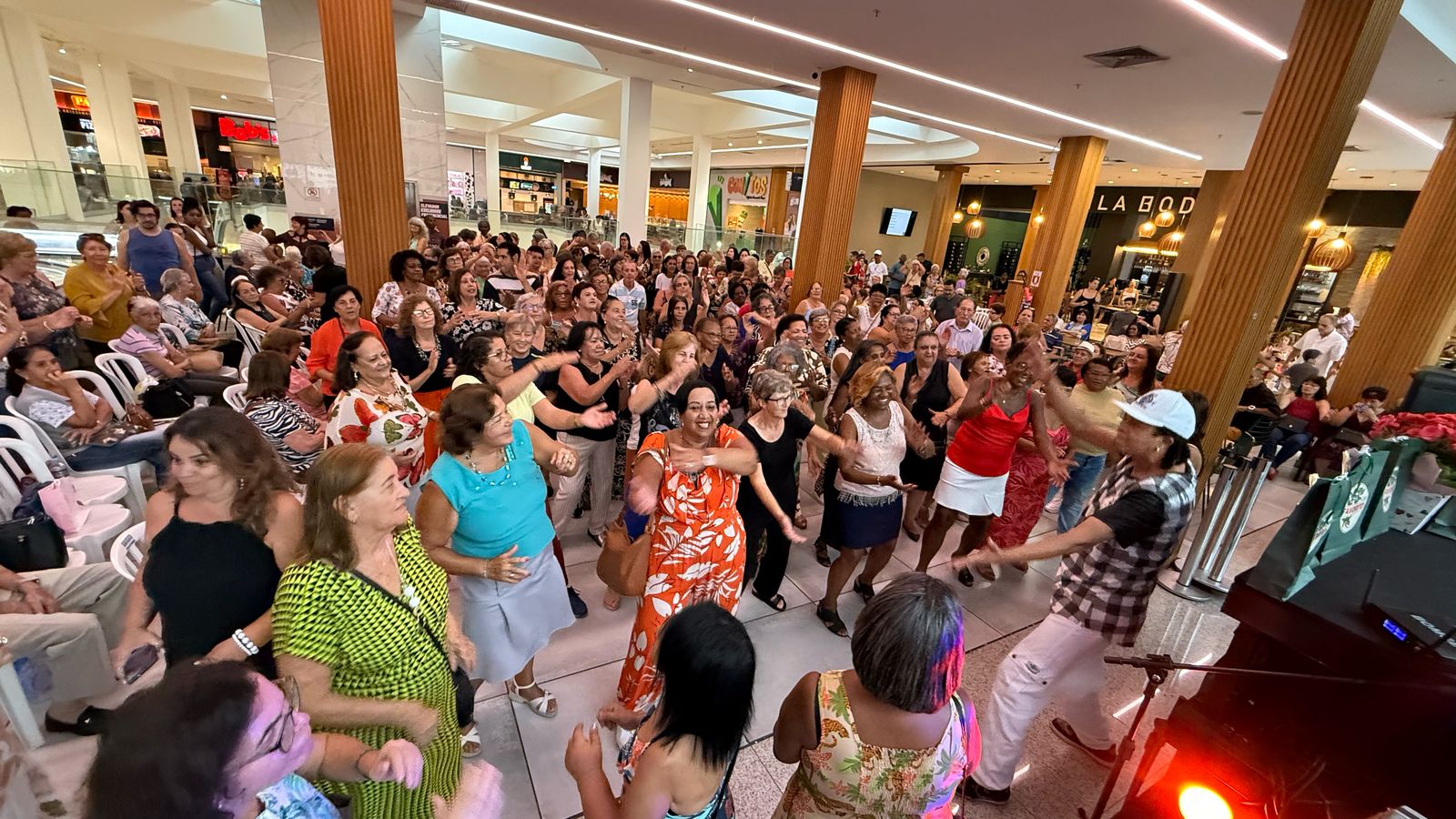 Baile da Geração Prateada: pertencimento, impacto social e resultado em um só projeto.