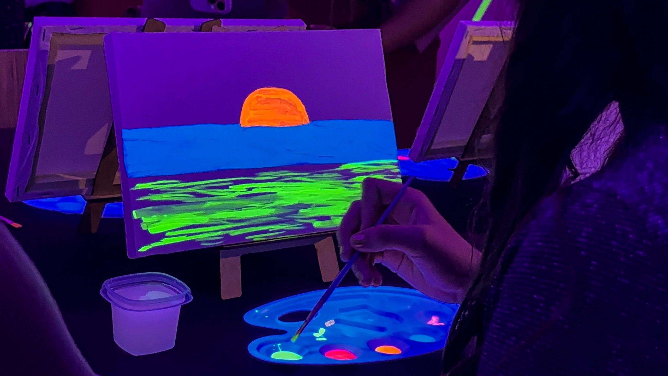 Neon Experience: O Impacto da Experiência Imersiva acelerando a Ocupação do Varejo