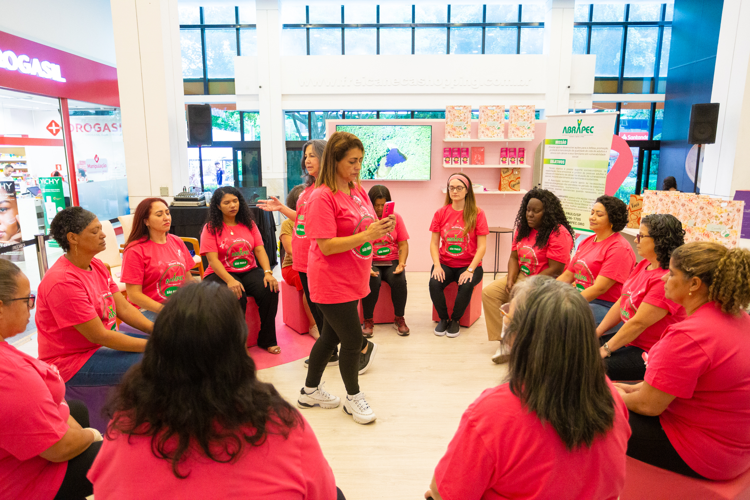 Mulheres por Inteiro: o shopping como espaço de acolhimento e transformação